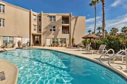 Beach Steps Away: Garden Oasis with Pool & Jacuzzi