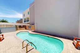 Beach Access Steps Away: Your South Padre Retreat