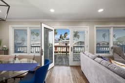 Scallop Waterfront Cottage @ LIV Gateway to Mars