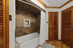 Vintage Home - Image 3