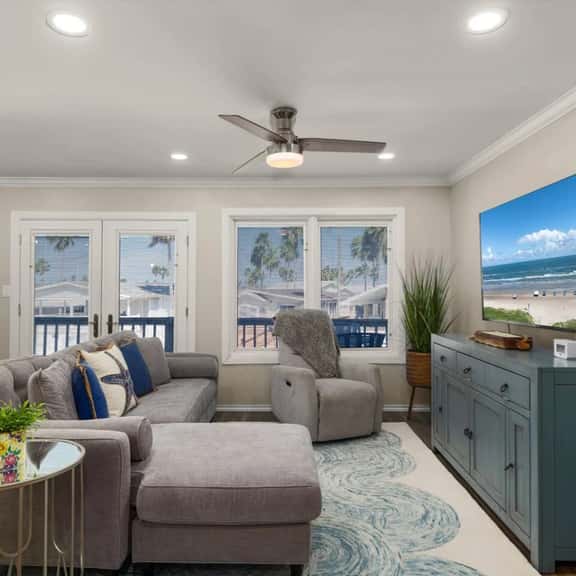 Scallop Waterfront Cottage @ LIV Gateway to Mars - Image 1