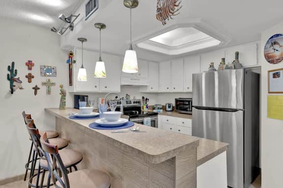 Relaxed Island Escape with Pool and Hot Tub Access